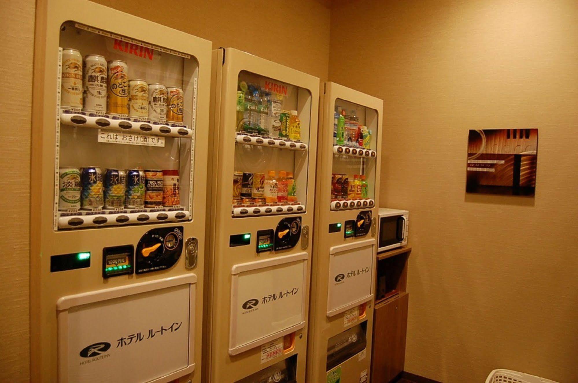 Hotel Route-Inn Toyama Ekimae Екстериор снимка